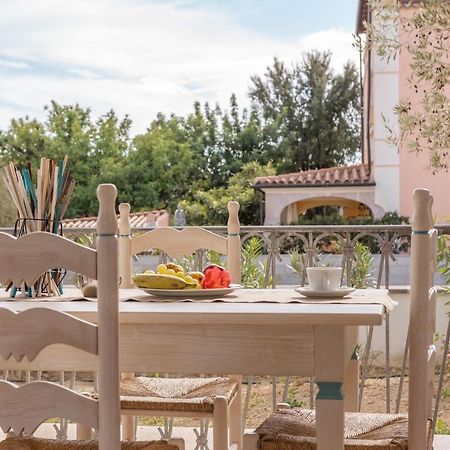 Le Residenze Del Golfo Di Orosei Aparthotel ภายนอก รูปภาพ