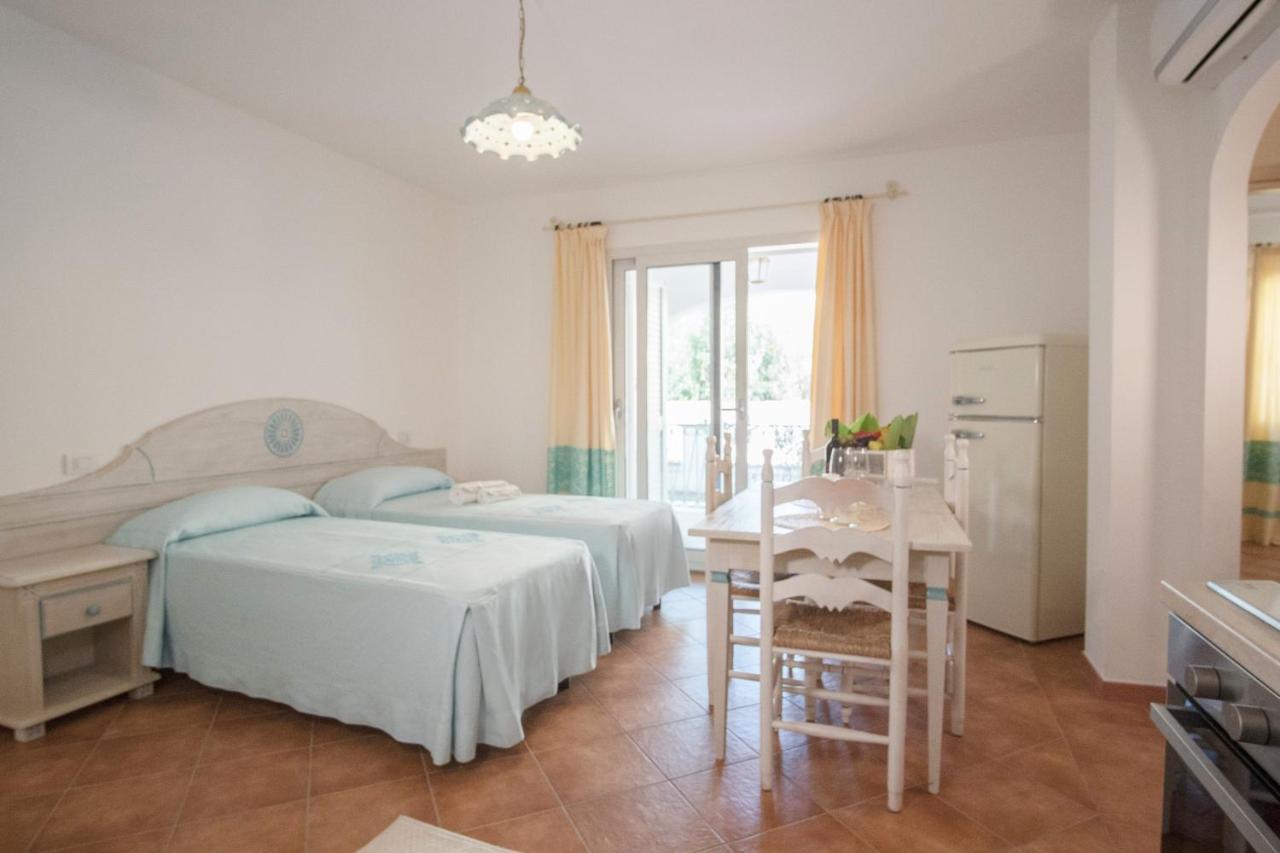Le Residenze Del Golfo Di Orosei Aparthotel ภายนอก รูปภาพ